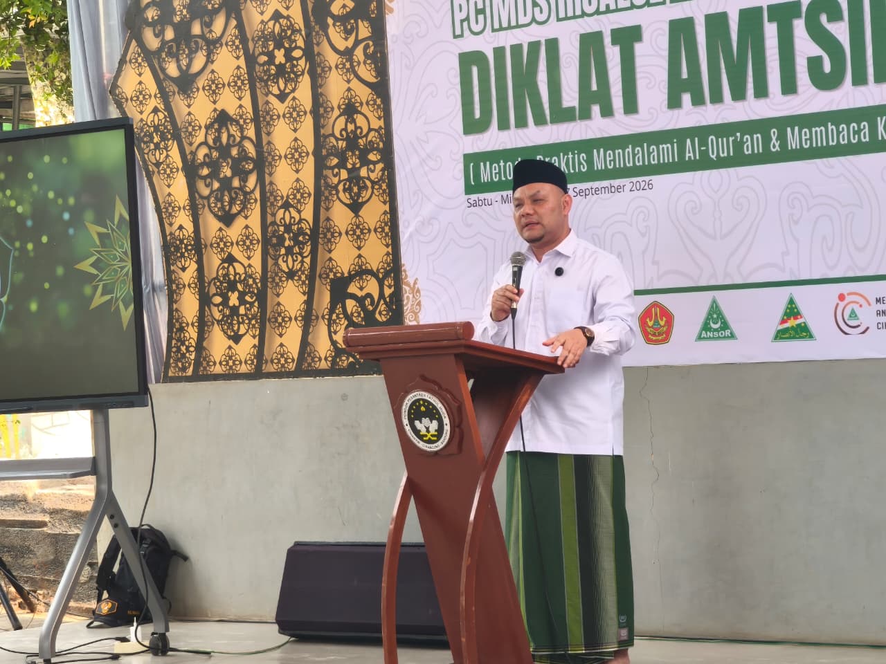 Asep Syamsudin: Penguasaan Kitab Kuning Jadi Bekal Penting Generasi Muda Pesantren